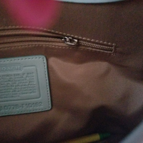 Coach - Picture 3 of 3